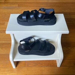 Black platform sandals